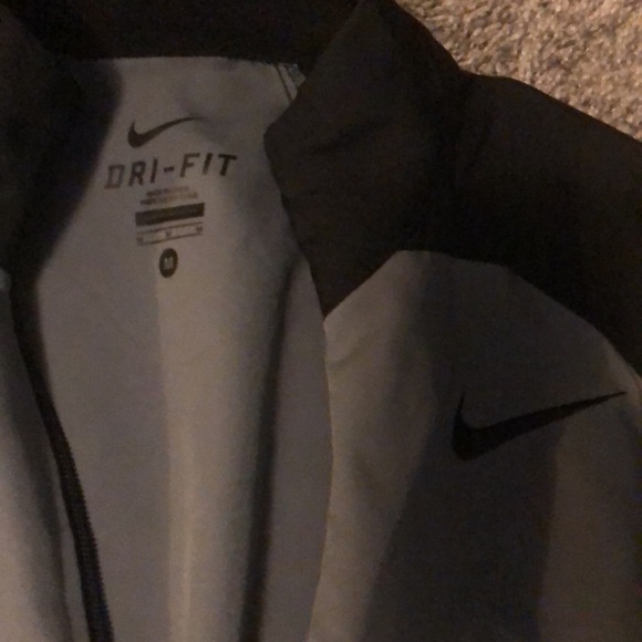 Grey and black Nike dry fit jacket - Picture 2 of 3